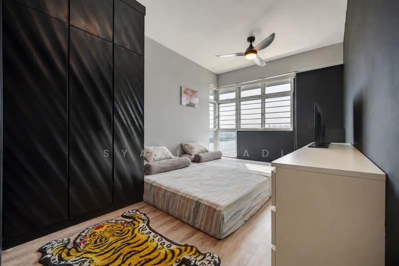 422A Northshore Drive, 422A Northshore Drive, 3 Bedrooms, 1,216 sqft, HDB Flat For Sale, by Syarif Hadi, 500233086 - Bedroom - PropertyGuru.com.sg