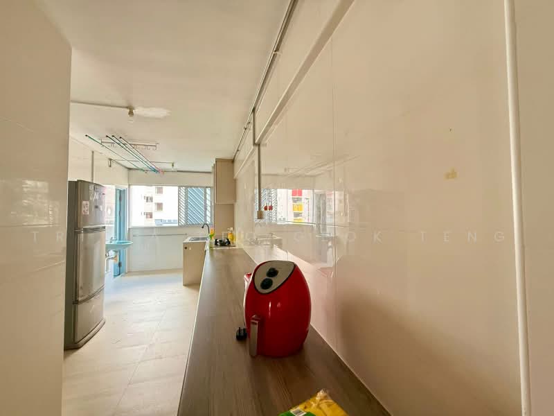 721 Yishun Street 71, 721 Yishun Street 71, 3 Bedrooms, 904 sqft, HDB Flat For Rent, by Tricia Teo Geok Teng, 500233107 - Kitchen - PropertyGuru.com.sg