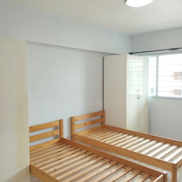 229 Yishun Street 21, 229 Yishun Street 21, 3 Bedrooms, 1,302 sqft, HDB Flat For Rent, by Jyzelle Liu, 500233122 - Bedroom - PropertyGuru.com.sg