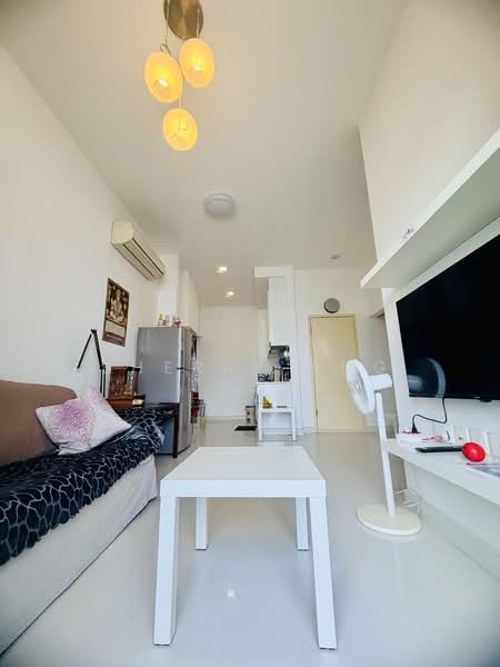 Urban Vista, 22 Tanah Merah Kechil Link, 2 Bedrooms, 614 sqft, Condominium For Sale, by Sherry Ang, 500233127 - Living Room - PropertyGuru.com.sg