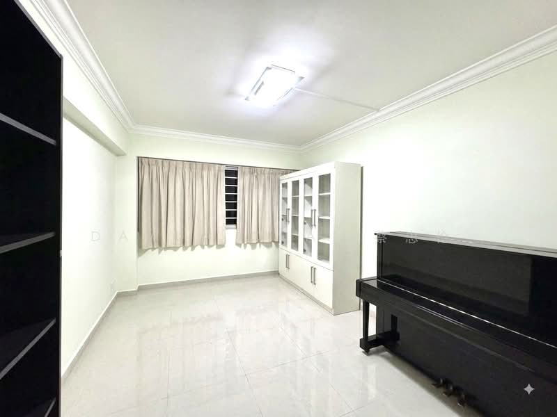 263 Jurong East Street 24, 263 Jurong East Street 24, 3 Bedrooms, 1,302 sqft, HDB Flat For Sale, by Davon Chai 蔡忠伦, 500233129 - Common Room - PropertyGuru.com.sg