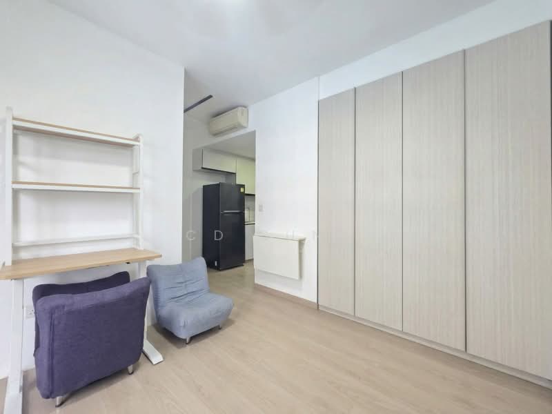 Renovated Move in Condo Huge 3 Bed 2 Bath 1227 Sqft, , 3 Bedrooms, 1,227 sqft, Executive Condominium For Sale, by CD Sung, 500233130 - Interior - PropertyGuru.com.sg