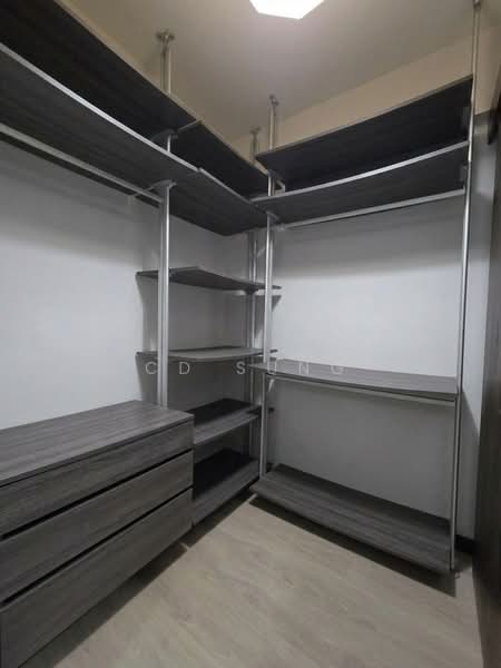 Renovated Move in Condo Huge 3 Bed 2 Bath 1227 Sqft, , 3 Bedrooms, 1,227 sqft, Executive Condominium For Sale, by CD Sung, 500233130 - Interior - PropertyGuru.com.sg