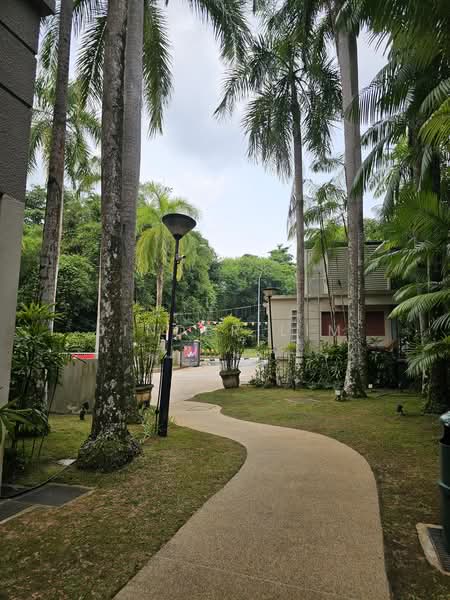 The Edgewater, 211 Jalan Loyang Besar, Changi Airport / Changi Village, 3 Bedrooms, 2,400 sqft, Condominium For Sale, by Jinder Lim, 500233131 - Exterior - PropertyGuru.com.sg