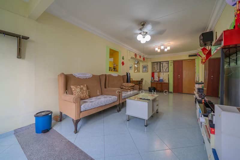 414 Sembawang Drive, 414 Sembawang Drive, 3 Bedrooms, 1,184 sqft, HDB Flat For Sale, by Abel Chong, 500233136 - Living Room - PropertyGuru.com.sg