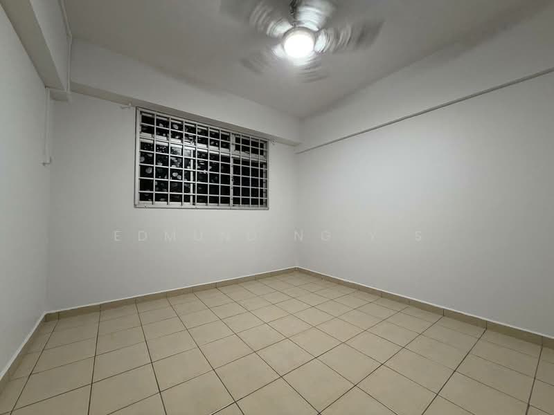 329 Yishun Ring Road, 329 Yishun Ring Road, 3 Bedrooms, 904 sqft, HDB Flat For Sale, by Edmund Ng Y S, 500233142 - Interior - PropertyGuru.com.sg