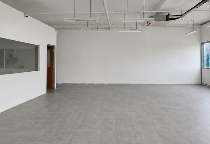 Solstice Business Centre, 23 New Industrial Road, 1,517 sqft, Light Industrial (B1) For Sale, by Alvina Yeo, 500233145 - Interior - CommercialGuru.com.sg