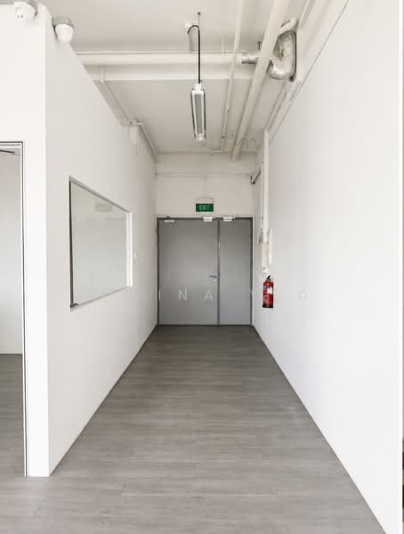 Solstice Business Centre, 23 New Industrial Road, 1,517 sqft, Light Industrial (B1) For Sale, by Alvina Yeo, 500233145 - Corridor - CommercialGuru.com.sg