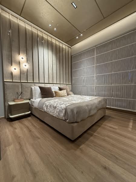 The LakeGarden Residences, 80 Yuan Ching Road, 3 Bedrooms, 2,002 sqft, Condominium For Sale, by Jason Oh, 500233159 - Bedroom - PropertyGuru.com.sg