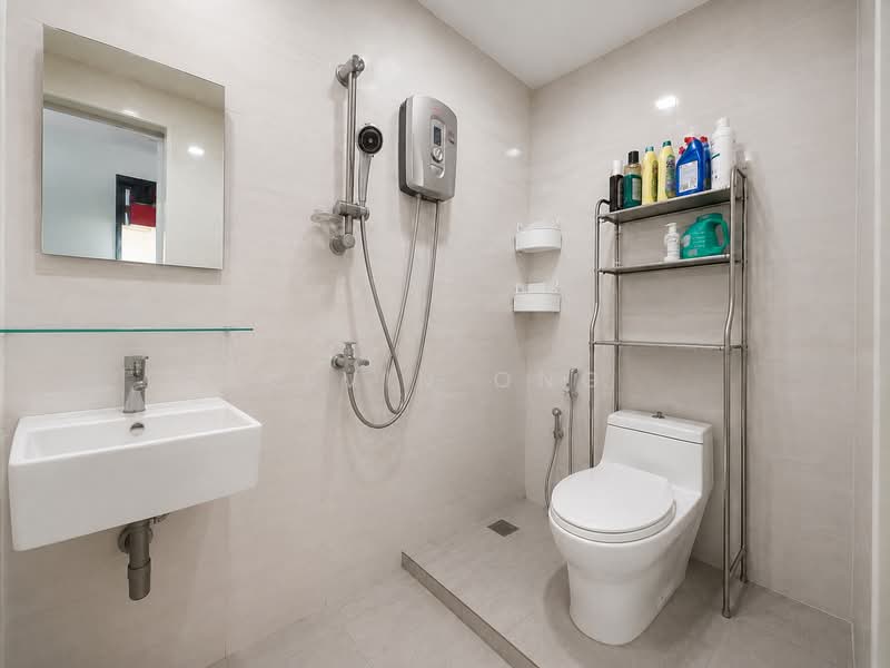 Ava Towers, 10 Ava Road, 3 Bedrooms, 1,173 sqft, Apartment For Sale, by Kevin Ong, 500233160 - Bathroom - PropertyGuru.com.sg