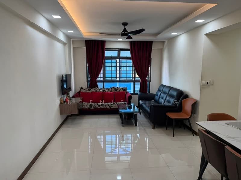 697A Jurong West Central 3, 697A Jurong West Central 3, 3 Bedrooms, 1,001 sqft, HDB Flat For Sale, by Queenie Heng, 500233163 - PropertyGuru.com.sg