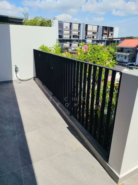 Brand New 3 Stories Intermediate Terrace with an Attic and Lift, jalan Sankam, Sembawang / Yishun, 5 Bedrooms, 4,834 sqft, Terraced House For Sale, by Alice Cho Mei Poh, 500233173 - Balcony - PropertyGuru.com.sg