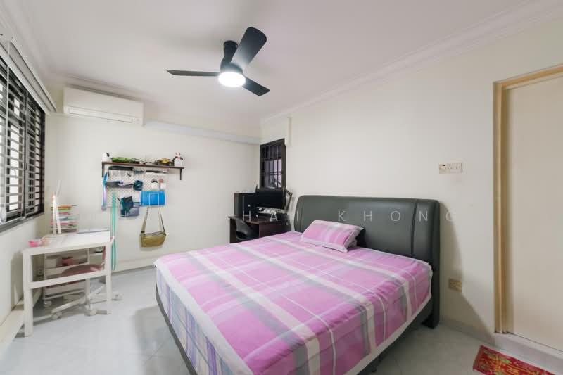 323B Sengkang East Way, 323B Sengkang East Way, 3 Bedrooms, 1,184 sqft, HDB Flat For Sale, by Chee Chai Khong, 500233174 - Bedroom - PropertyGuru.com.sg