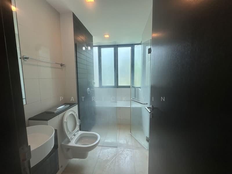 Espa, 10 Cashew Road, 2 Bedrooms, 904 sqft, Condominium For Rent, by Patrick Yin, 500233177 - Bathroom - PropertyGuru.com.sg