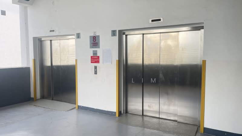 211 Henderson, 211 Henderson Road, Alexandra / Commonwealth, 1,238 sqft, Light Industrial (B1) For Sale, by Paul Lim, 500233178 - Corridor - CommercialGuru.com.sg