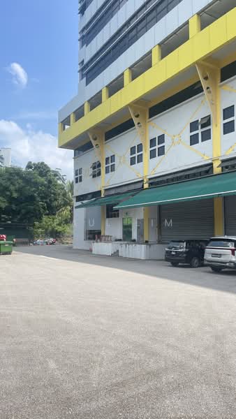 211 Henderson, 211 Henderson Road, Alexandra / Commonwealth, 1,238 sqft, Light Industrial (B1) For Sale, by Paul Lim, 500233178 - Exterior - CommercialGuru.com.sg