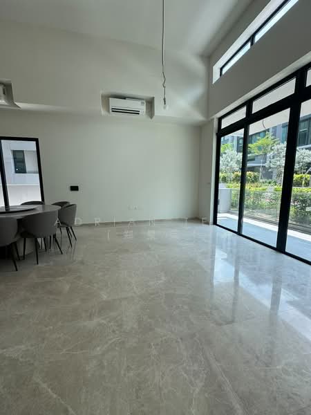 Belgravia Ace, 100 Belgravia Drive, 5 Bedrooms, 3,929 sqft, Semi-Detached House For Sale, by Adrian Teng (郑景荣), 500233182 - Dining Room - PropertyGuru.com.sg