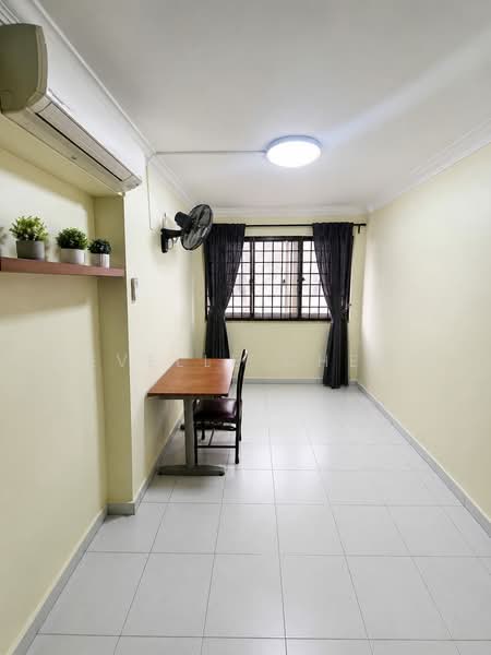 444 Hougang Avenue 8, 444 Hougang Avenue 8, Room Rental, 150 sqft, HDB Flat For Rent, by Gevelle Cheng, 500233197 - Interior - PropertyGuru.com.sg