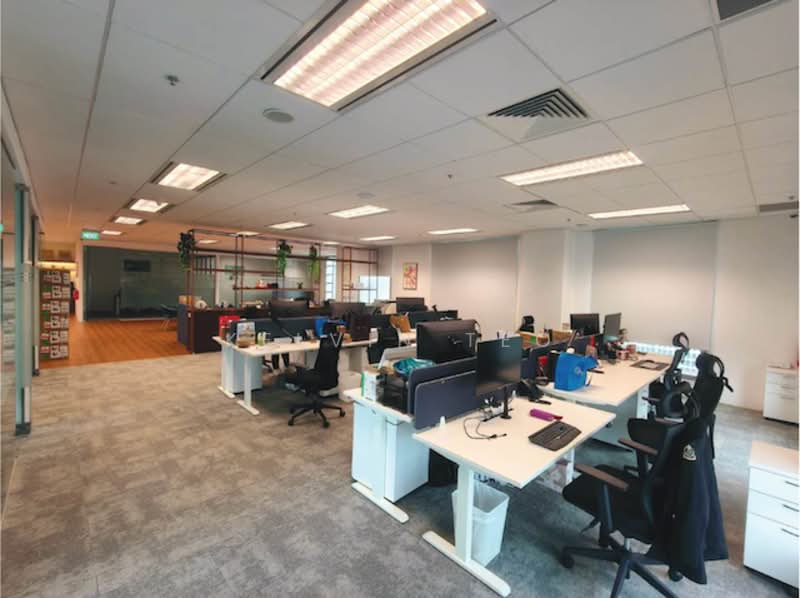 Bugis MRT, Lift Lobby Frontage Fitted Office, , 2,895 sqft, Office For Rent, by Kelvin Teo, 500233207 - Interior - CommercialGuru.com.sg