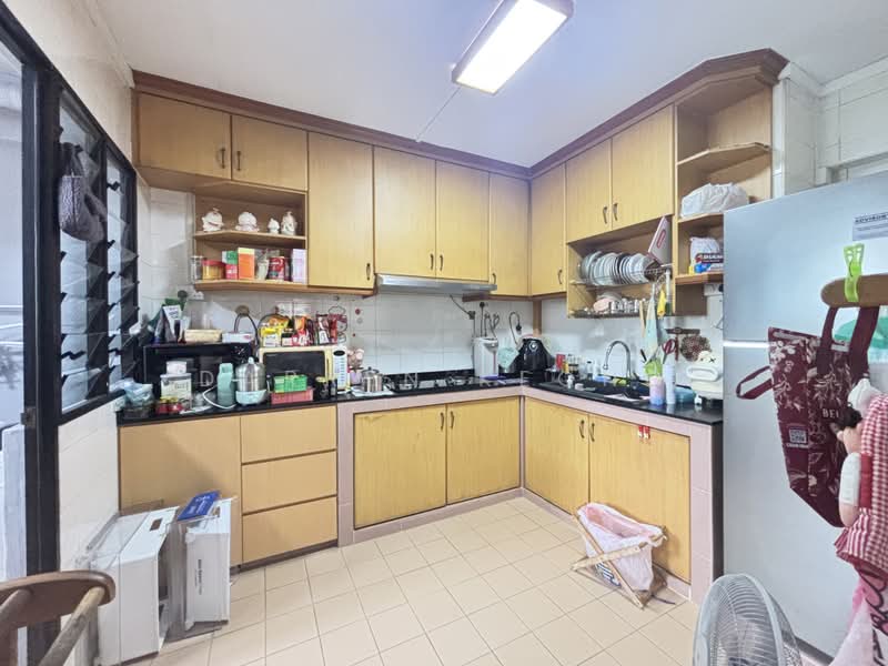 736 Tampines Street 72, 736 Tampines Street 72, Room Rental, 100 sqft, HDB Flat For Rent, by Darren Keong, 500233210 - Kitchen - PropertyGuru.com.sg