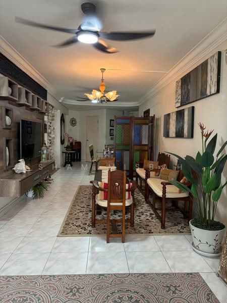 462 Choa Chu Kang Avenue 4, 462 Choa Chu Kang Avenue 4, Dairy Farm / Bukit Panjang / Choa Chu Kang, 4 Bedrooms, 1,323 sqft, HDB Flat For Sale, by Sham Misbah, 500233211 - Living Room - PropertyGuru.com.sg