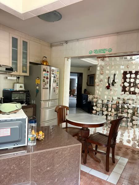 462 Choa Chu Kang Avenue 4, 462 Choa Chu Kang Avenue 4, Dairy Farm / Bukit Panjang / Choa Chu Kang, 4 Bedrooms, 1,323 sqft, HDB Flat For Sale, by Sham Misbah, 500233211 - Kitchen - PropertyGuru.com.sg