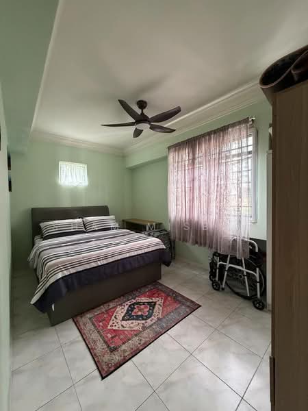 462 Choa Chu Kang Avenue 4, 462 Choa Chu Kang Avenue 4, Dairy Farm / Bukit Panjang / Choa Chu Kang, 4 Bedrooms, 1,323 sqft, HDB Flat For Sale, by Sham Misbah, 500233211 - Bedroom - PropertyGuru.com.sg