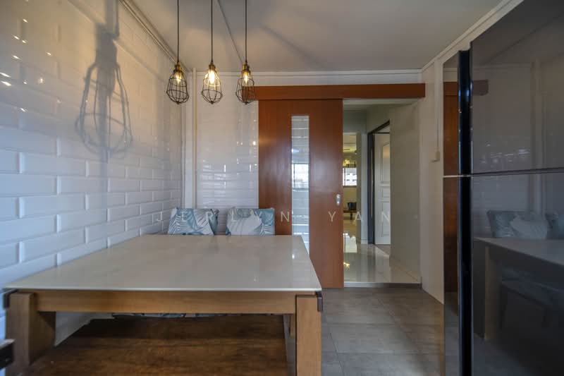 177 Ang Mo Kio Avenue 4, 177 Ang Mo Kio Avenue 4, 3 Bedrooms, 980 sqft, HDB Flat For Sale, by Jerlyn Yan, 500233220 - Dining - PropertyGuru.com.sg