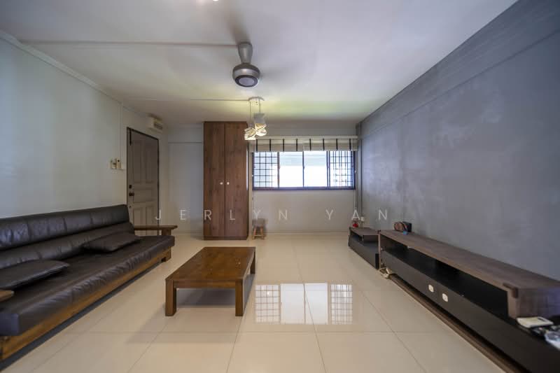 177 Ang Mo Kio Avenue 4, 177 Ang Mo Kio Avenue 4, 3 Bedrooms, 980 sqft, HDB Flat For Sale, by Jerlyn Yan, 500233220 - Living Room - PropertyGuru.com.sg