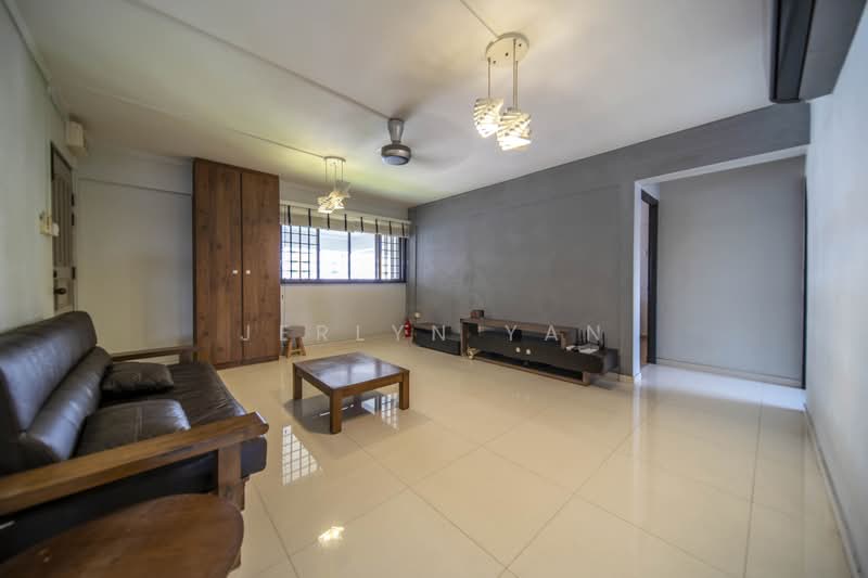 177 Ang Mo Kio Avenue 4, 177 Ang Mo Kio Avenue 4, 3 Bedrooms, 980 sqft, HDB Flat For Sale, by Jerlyn Yan, 500233220 - Living Room - PropertyGuru.com.sg