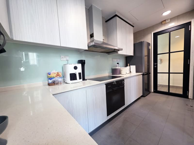 Landbay Condo, 9 Jalan Hajijah, 2 Bedrooms, 980 sqft, Condominium For Sale, by Nick Tan, 500233232 - PropertyGuru.com.sg