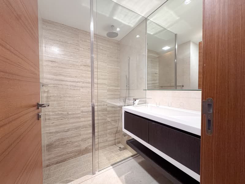 Altez, 16 Enggor Street, Chinatown / Tanjong Pagar, 2 Bedrooms, 1,109 sqft, Condominium For Sale, by Ahmad Faruuq, 500233241 - Bathroom - PropertyGuru.com.sg