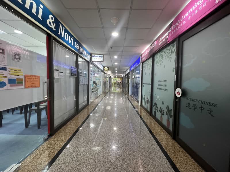 Coronation Shopping Plaza, 587 Bukit Timah Road, 2,066 sqft, Mall Shop For Sale, by Alvin Chua, 500233242 - Corridor - CommercialGuru.com.sg