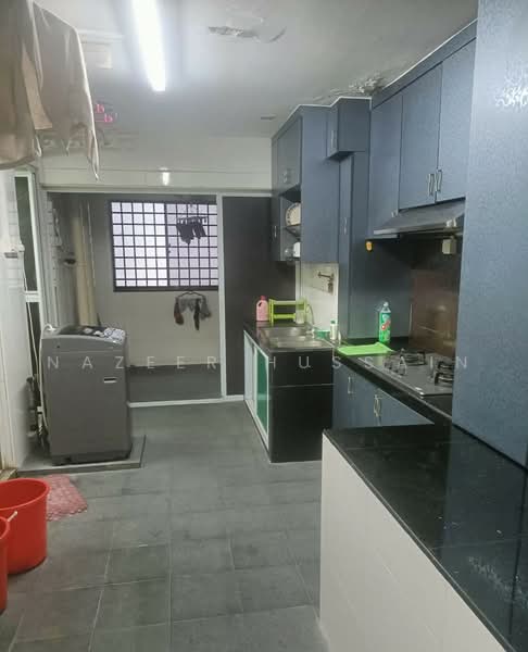 2 Lorong Lew Lian, 2 Lorong Lew Lian, 2 Bedrooms, 700 sqft, HDB Flat For Rent, by Nazeer Hussain, 500233243 - Kitchen - PropertyGuru.com.sg