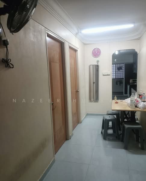 2 Lorong Lew Lian, 2 Lorong Lew Lian, 2 Bedrooms, 700 sqft, HDB Flat For Rent, by Nazeer Hussain, 500233243 - Corridor - PropertyGuru.com.sg