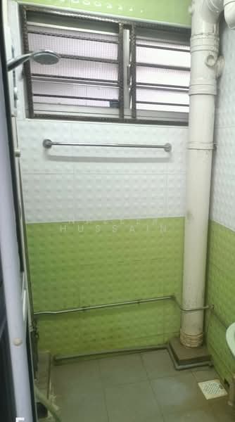 2 Lorong Lew Lian, 2 Lorong Lew Lian, 2 Bedrooms, 700 sqft, HDB Flat For Rent, by Nazeer Hussain, 500233243 - Bathroom - PropertyGuru.com.sg