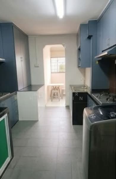 2 Lorong Lew Lian, 2 Lorong Lew Lian, 2 Bedrooms, 700 sqft, HDB Flat For Rent, by Nazeer Hussain, 500233243 - Kitchen - PropertyGuru.com.sg