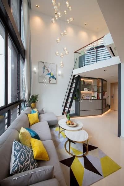The Crest, 105 Prince Charles Crescent, 3 Bedrooms, 1,518 sqft, Condominium For Sale, by Jaime Wu, 500233263 - Living Room - PropertyGuru.com.sg