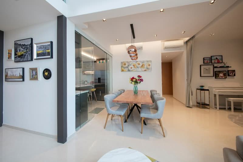 The Crest, 105 Prince Charles Crescent, 3 Bedrooms, 1,518 sqft, Condominium For Sale, by Jaime Wu, 500233263 - Dining Room - PropertyGuru.com.sg