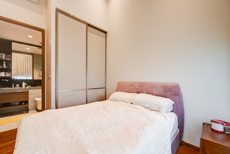 Olloi, 50 Lorong 101 Changi Road, 3 Bedrooms, 947 sqft, Condominium For Sale, by Michael Hong GuangYuan, 500233270 - Master Bedroom - PropertyGuru.com.sg