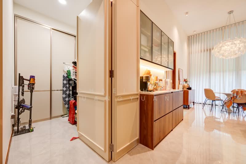 Olloi, 50 Lorong 101 Changi Road, 3 Bedrooms, 947 sqft, Condominium For Sale, by Michael Hong GuangYuan, 500233270 - Flexi/Study/Helper's Room - PropertyGuru.com.sg