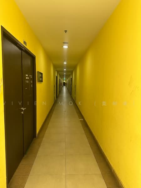 First Centre, 50 Serangoon North Avenue 4, 797 sqft, Light Industrial (B1) For Rent, by Vivien Mok (莫琍清), 500233278 - Corridor - CommercialGuru.com.sg