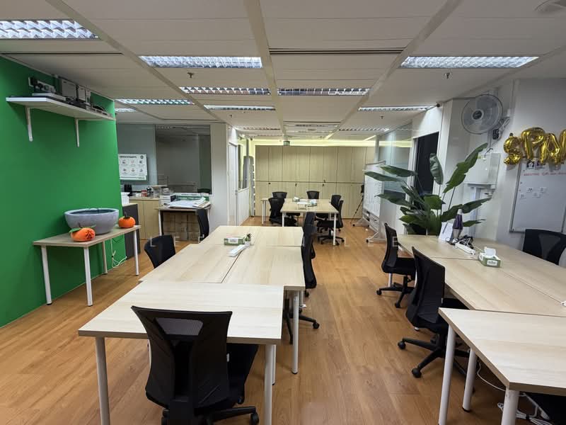 Central Plaza, 298 Tiong Bahru Road, 1,300 sqft, Office For Rent, by Leeflyn Lee, 500233285 - Interior - CommercialGuru.com.sg