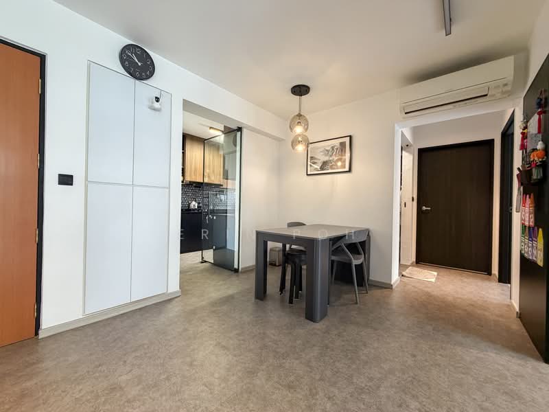 222B Bedok North Drive, 222B Bedok North Drive, 3 Bedrooms, 990 sqft, HDB Flat For Sale, by Erin Poh, 500233290 - Dining Room - PropertyGuru.com.sg