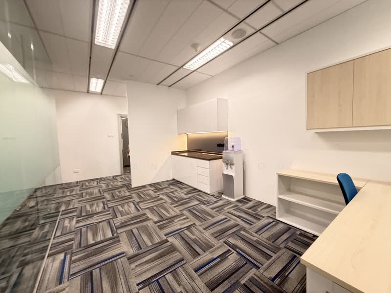 The Heeren, 260 Orchard Road, 723 sqft, Office For Rent, by Joanna Zhou, 500233291 - Interior - CommercialGuru.com.sg