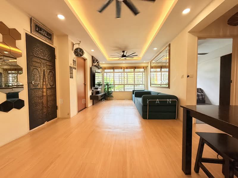 442C Bukit Batok West Avenue 8, 442C Bukit Batok West Avenue 8, 3 Bedrooms, 990 sqft, HDB Flat For Sale, by Bob Sophian, 500233295 - Living Room - PropertyGuru.com.sg