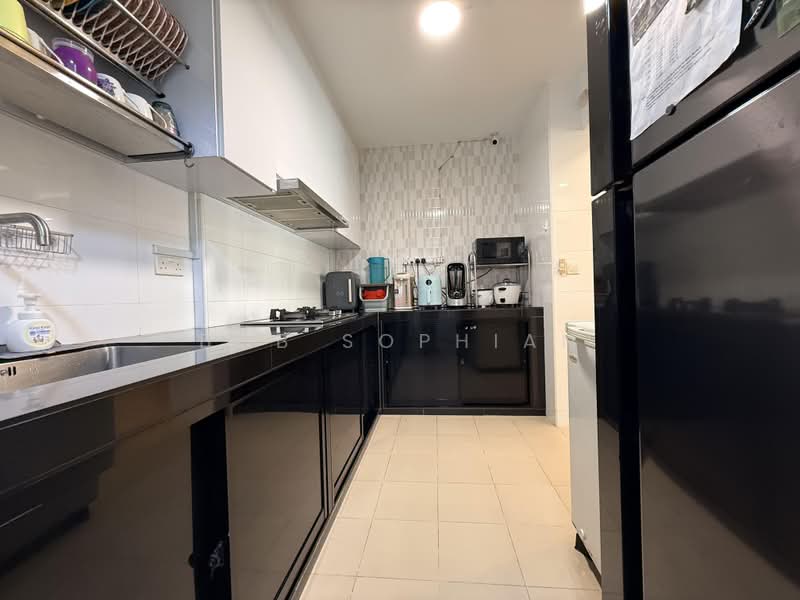 442C Bukit Batok West Avenue 8, 442C Bukit Batok West Avenue 8, 3 Bedrooms, 990 sqft, HDB Flat For Sale, by Bob Sophian, 500233295 - Kitchen - PropertyGuru.com.sg
