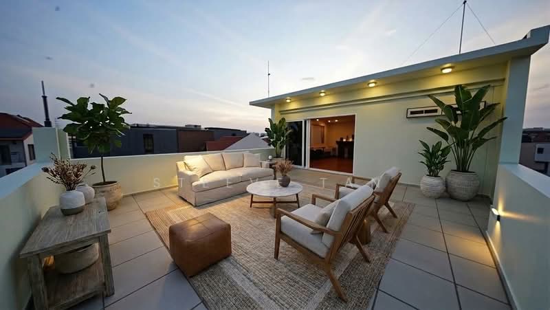 Eastwood Estate, Eastwood Estate, 5 Bedrooms, 4,520 sqft, Semi-Detached House For Sale, by Steeve Tan, 500233297 - Balcony - PropertyGuru.com.sg