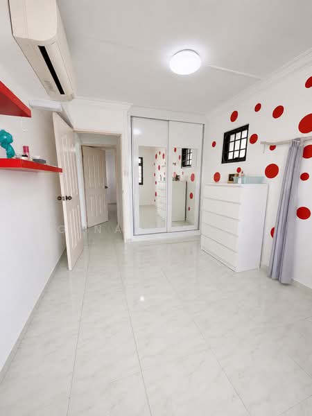 372 Hougang Street 31, 372 Hougang Street 31, 3 Bedrooms, 1,324 sqft, HDB Flat For Sale, by Gina Tan LY, 500233311 - Bedroom - PropertyGuru.com.sg