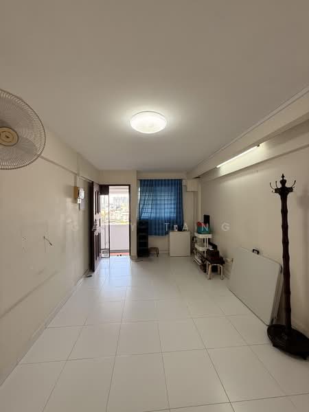 40 Bedok South Road, 40 Bedok South Road, 2 Bedrooms, 721 sqft, HDB Flat For Sale, by Gary Tang, 500233312 - Living Room - PropertyGuru.com.sg